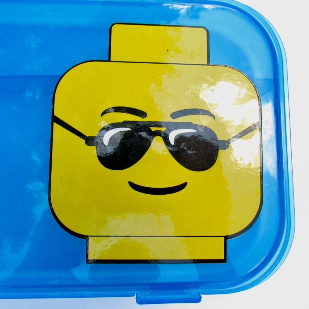 LEGO Blue Two-Latch 3-Section Plastic Mini Figure Storage Case - Picture 2 of 7